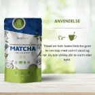 Tilsæt en halv teskefuld grøn matcha pulver i varmt vand og nyd en lækker matcha te